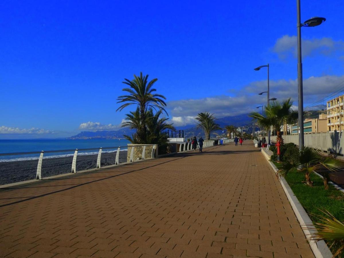 Villa Gaia - Luxury Villa, Pool & Wellness Rooms Bordighera Buitenkant foto