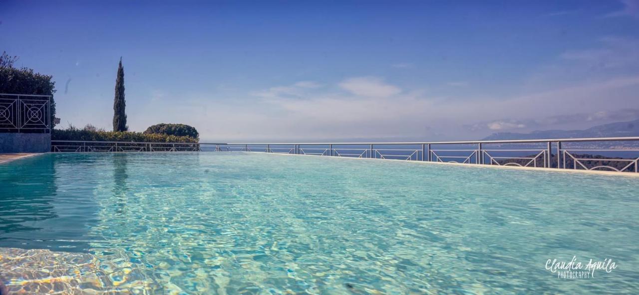 Villa Gaia - Luxury Villa, Pool & Wellness Rooms Bordighera Buitenkant foto