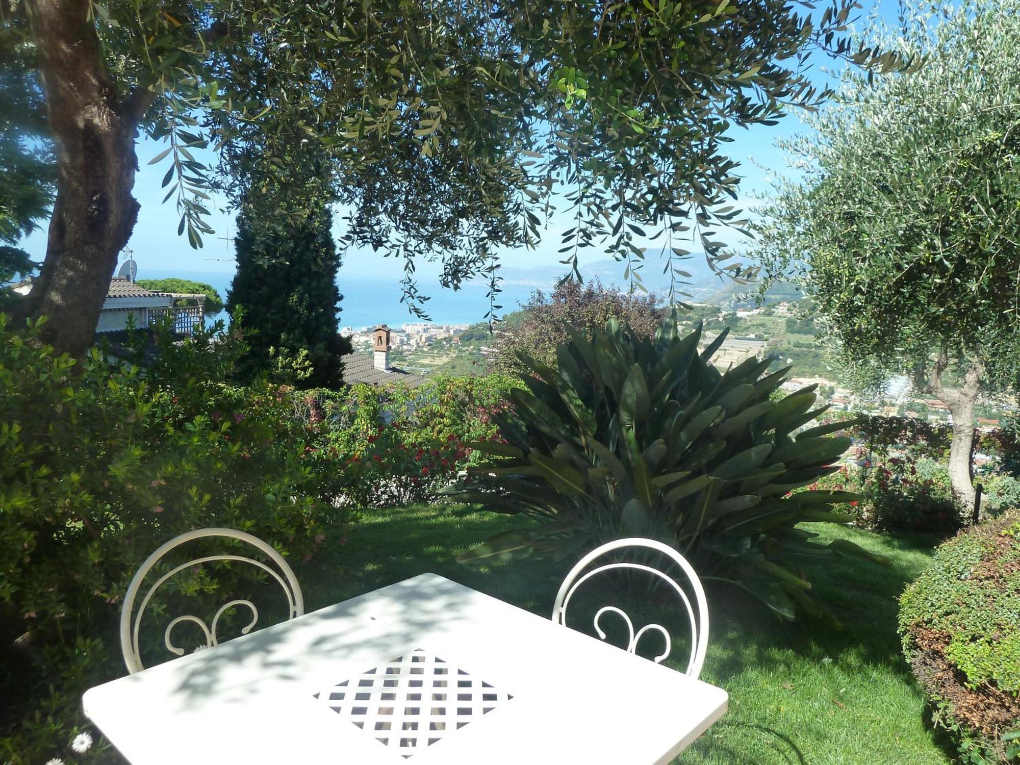 Villa Gaia - Luxury Villa, Pool & Wellness Rooms Bordighera Buitenkant foto
