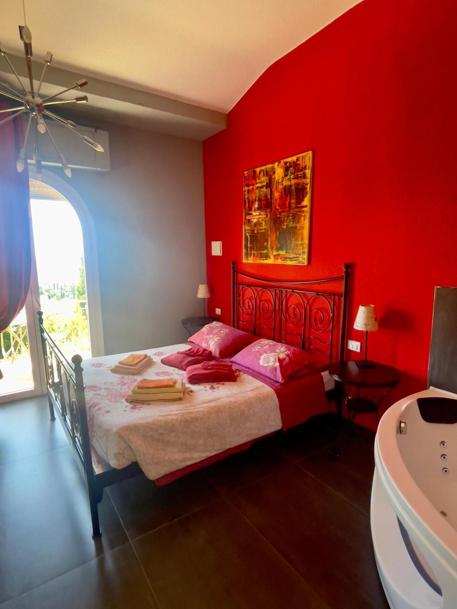Villa Gaia - Luxury Villa, Pool & Wellness Rooms Bordighera Buitenkant foto