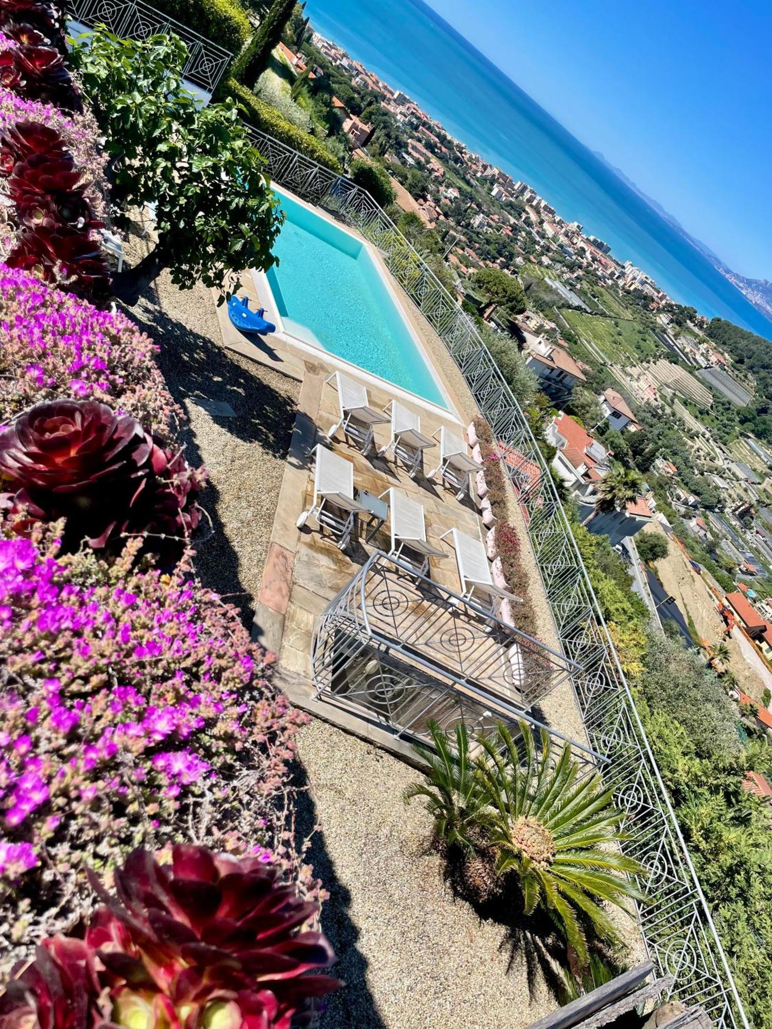 Villa Gaia - Luxury Villa, Pool & Wellness Rooms Bordighera Buitenkant foto