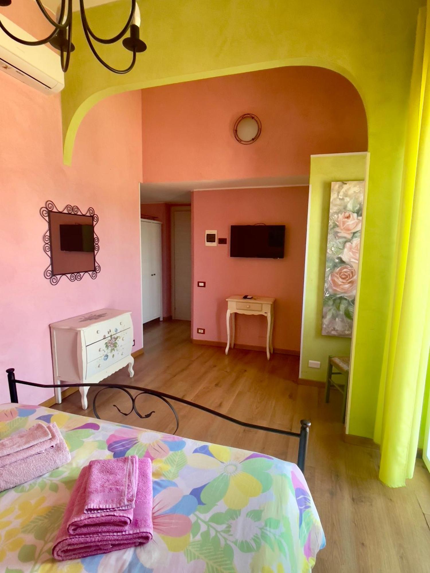 Villa Gaia - Luxury Villa, Pool & Wellness Rooms Bordighera Buitenkant foto