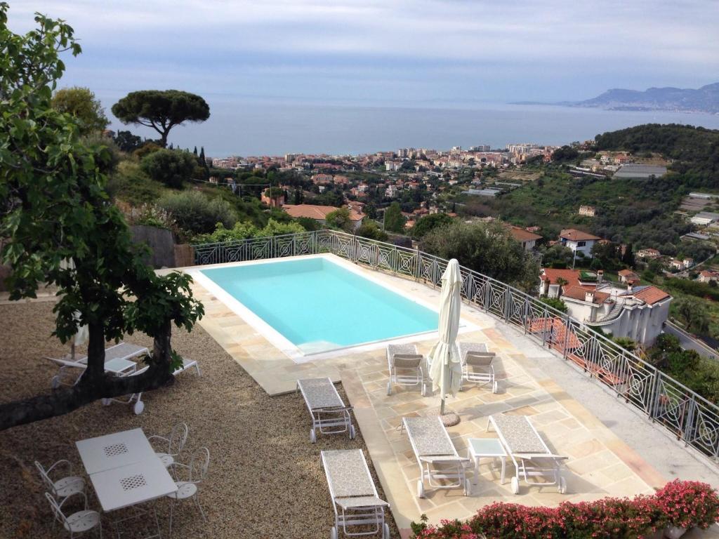 Villa Gaia - Luxury Villa, Pool & Wellness Rooms Bordighera Buitenkant foto