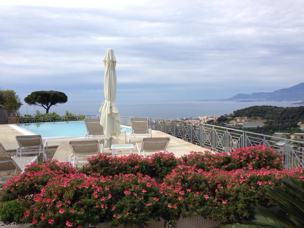 Villa Gaia - Luxury Villa, Pool & Wellness Rooms Bordighera Buitenkant foto